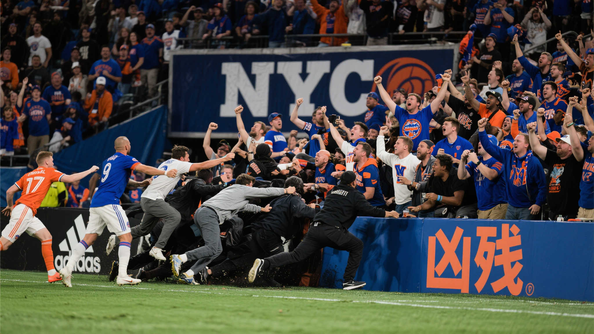 苏亚雷斯曾 苏亚雷斯曾